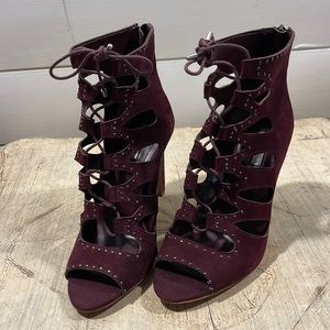 BCBG heels size 8 New